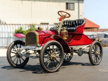 1904 Cameron Model 6