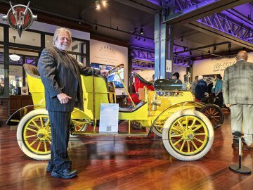 1905 Cameron Model L