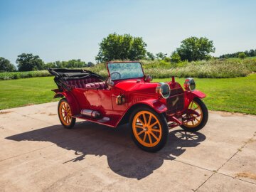 1912 Hupmobile Model 32