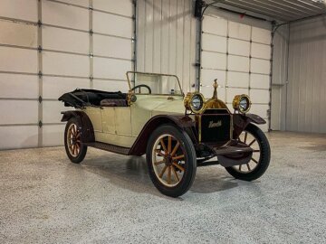 1913 Hupmobile Model 32