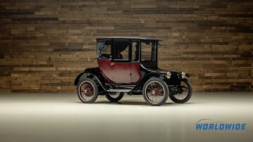 1918 Detroit Electric Model 75