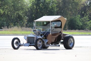 1923 Ford Model T-Replica
