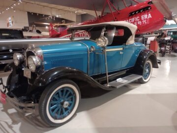 1928 Marmon Model 68