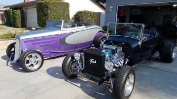 1933 Ford Custom