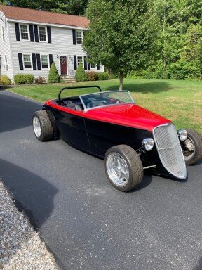 1933 Ford Custom