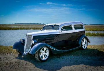 1933 Ford Custom