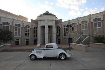 Photo 1 for 1933 Ford Deluxe