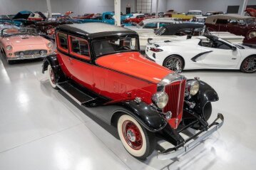 1933 Packard Super 8