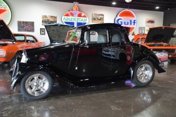 1933 Willys Model 77