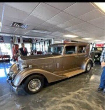 1934 Packard Super 8
