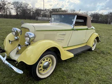 1934 Plymouth Model PE