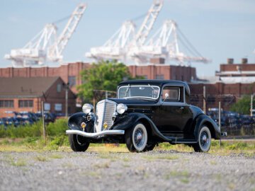 1934 Reo Flying Cloud