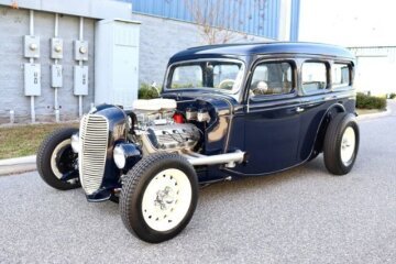 1935 Ford Custom
