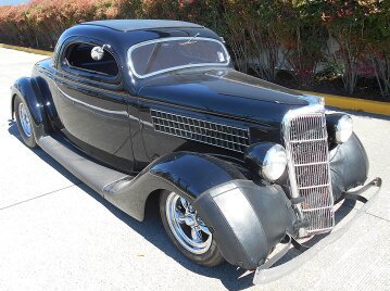 1935 Ford Custom