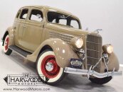 1935 Ford Deluxe