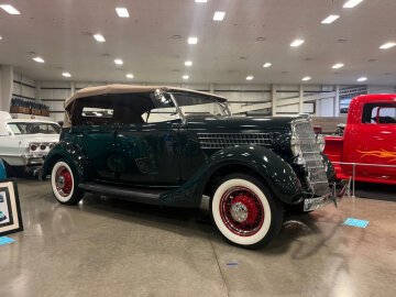 1935 Ford Model 48