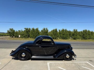1936 Ford Deluxe