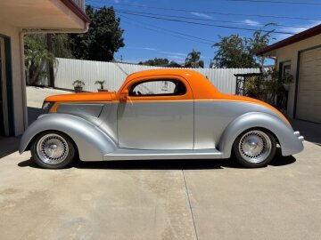 1937 Ford Custom