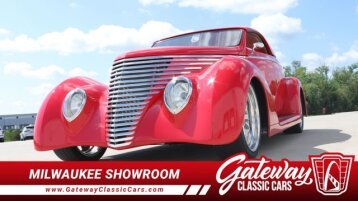1937 Ford Custom