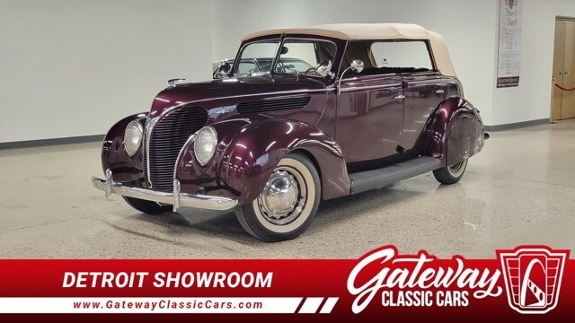 1938 Ford Deluxe