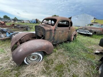 1938 Plymouth Deluxe