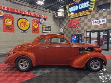 1938 Plymouth Deluxe