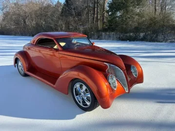 1939 Ford Custom