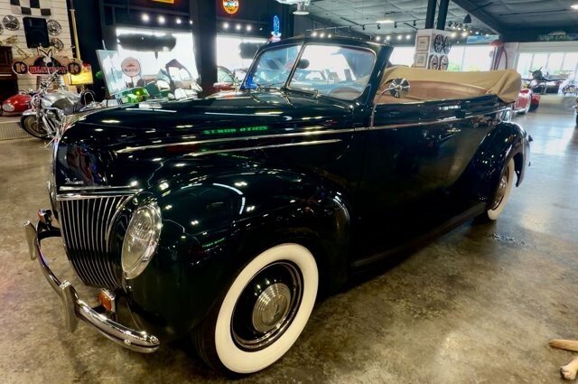 1939 Ford Deluxe