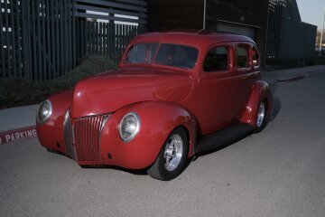 1939 Ford Deluxe