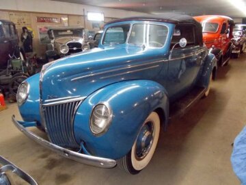 1939 Ford Deluxe