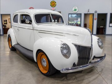 1939 Ford Deluxe