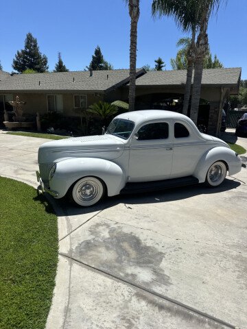 1939 Ford Deluxe
