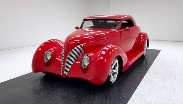 1939 Ford Deluxe