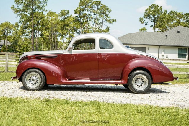 1939 Ford Deluxe