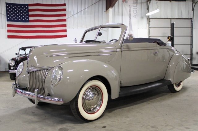 1939 Ford Deluxe