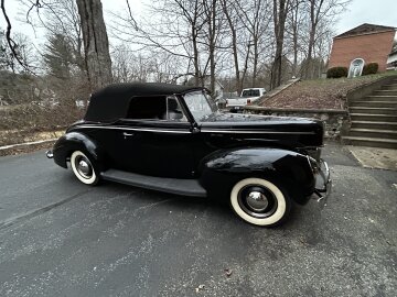 1940 Ford Deluxe