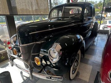 1940 Ford Deluxe