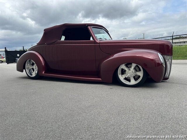 1940 Ford Deluxe