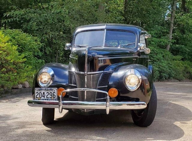 1940 Ford Deluxe