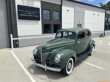 1940 Ford Deluxe