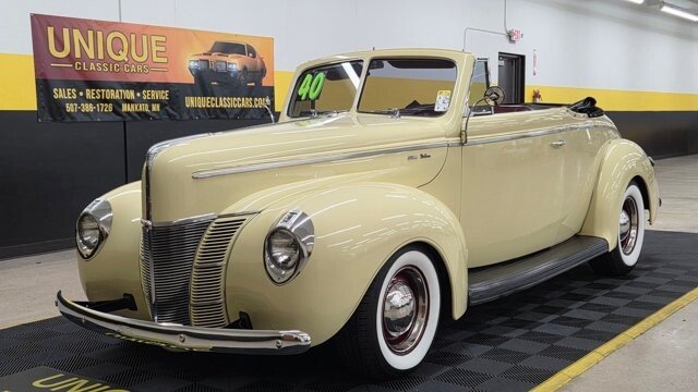 1940 Ford Deluxe