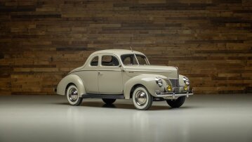 1940 Ford Deluxe