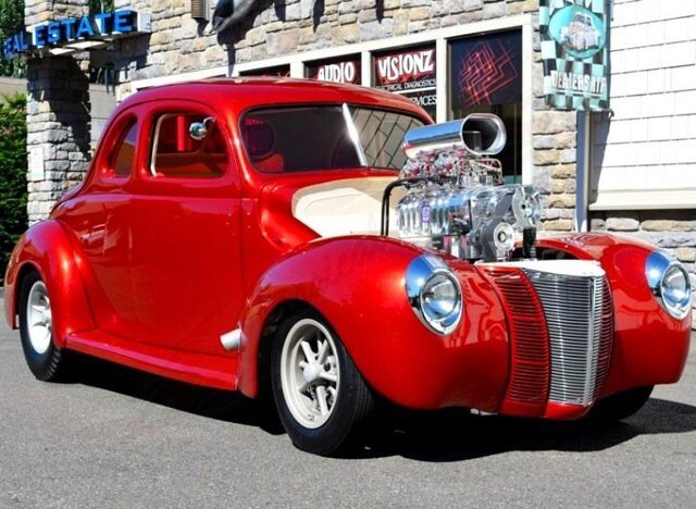 1940 Ford Deluxe
