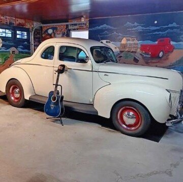 1940 Ford Standard