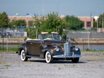 1942 Packard Super 8