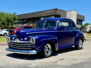 1946 Ford Super Deluxe