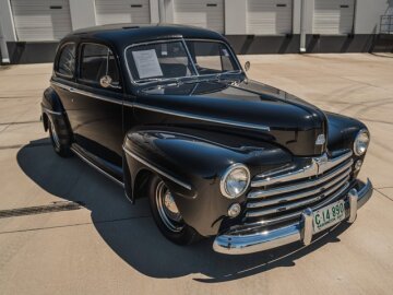 1947 Ford Super Deluxe