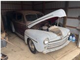 1948 Ford Deluxe