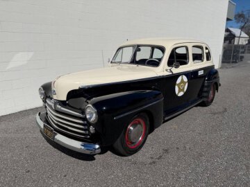 1948 Ford Super Deluxe