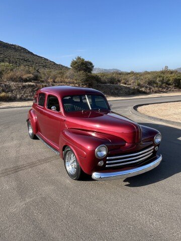 1948 Ford Super Deluxe